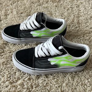 Vans Black Low-Top Sneakers with Neon Green Flame Accent Size US Women’s 5